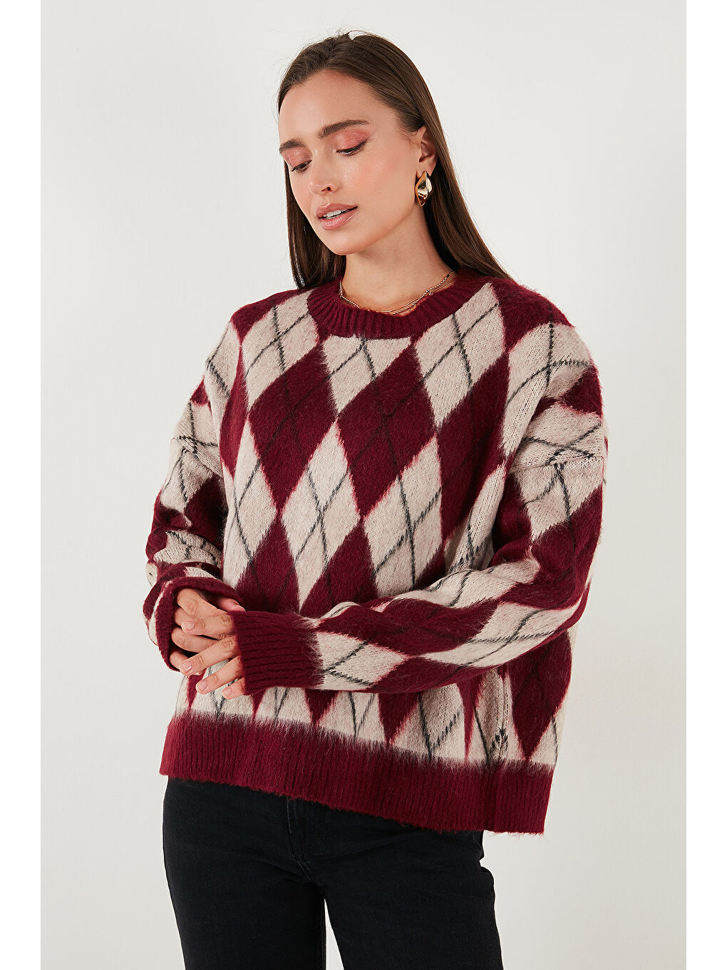 Bordo Oversize Fit Bisiklet Yaka Baklava Desenli Yumuşak Dokulu Kadın Kazak 4616223-5