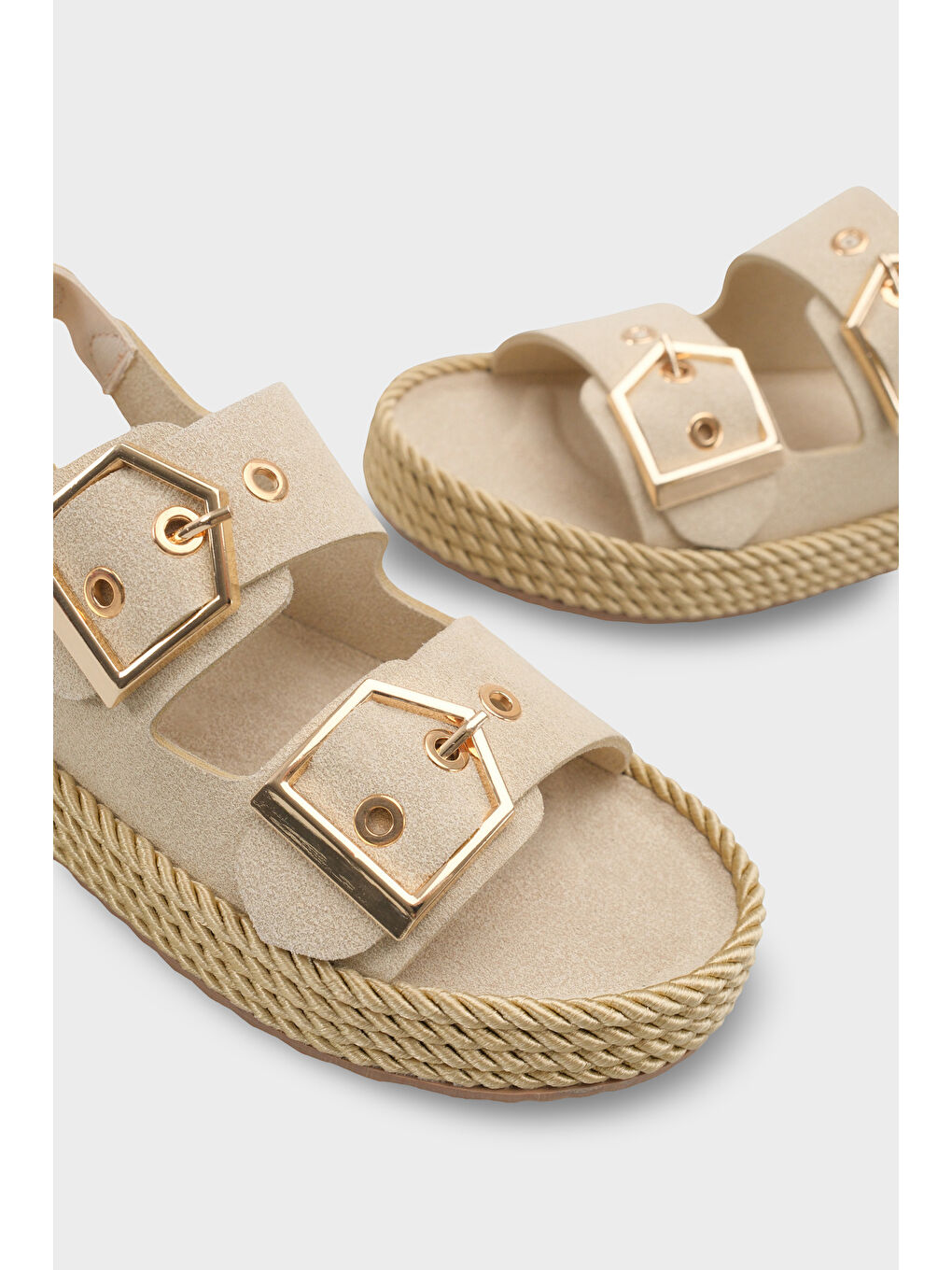 Bej Faith Metal Tokalı Konfor Kadın Sandalet-3