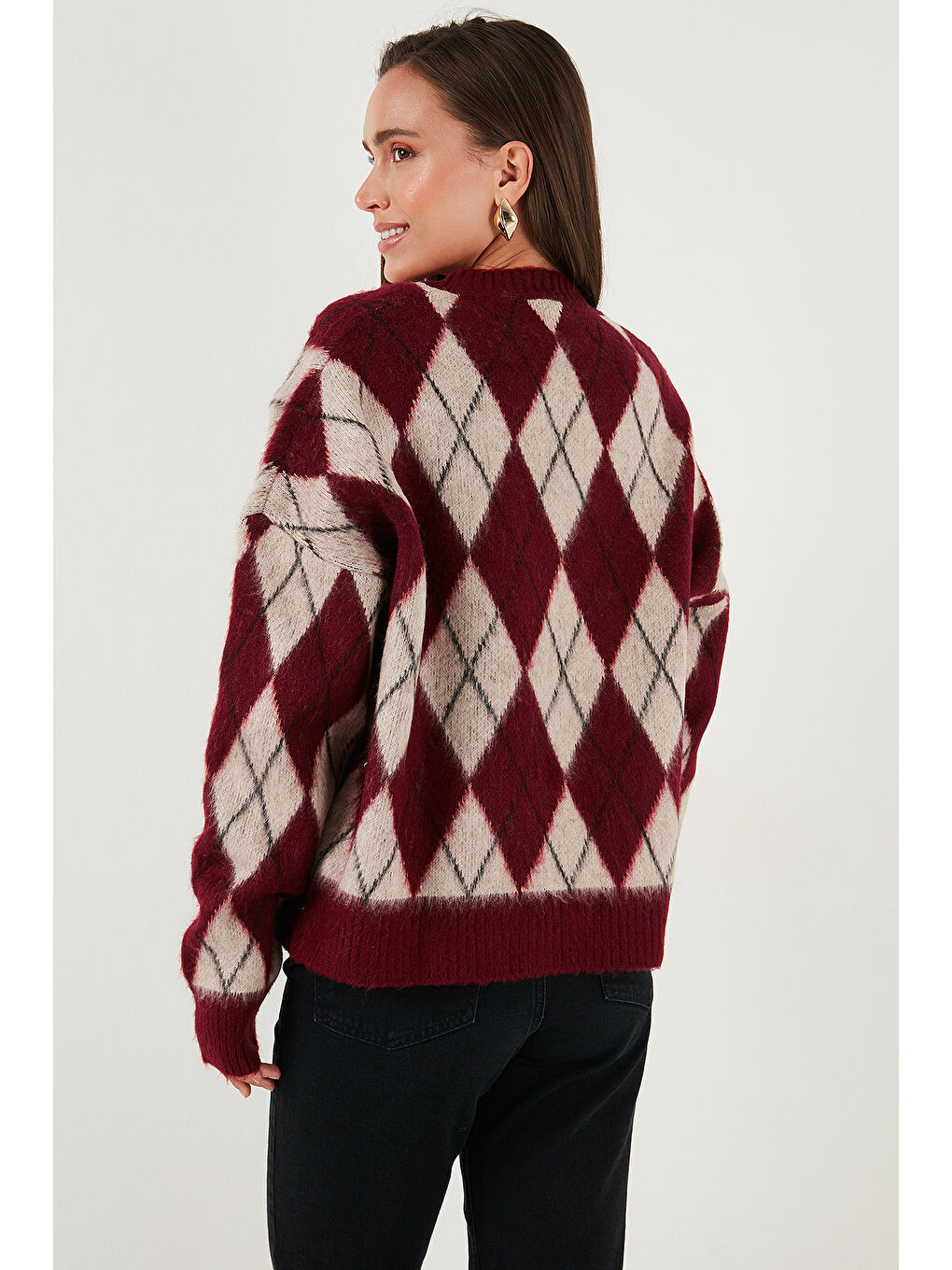 Bordo Oversize Fit Bisiklet Yaka Baklava Desenli Yumuşak Dokulu Kadın Kazak 4616223-6