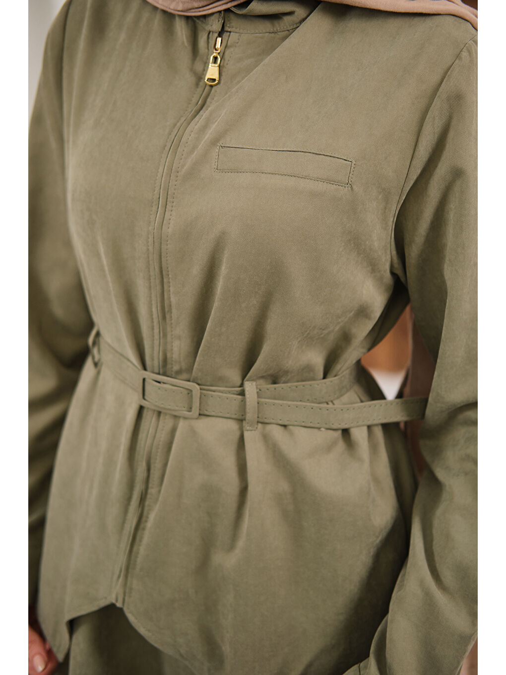 Kadın Cep Detay Fermuarlı Kemer Bağlamalı Etekli Takım Küf Yeşil-4