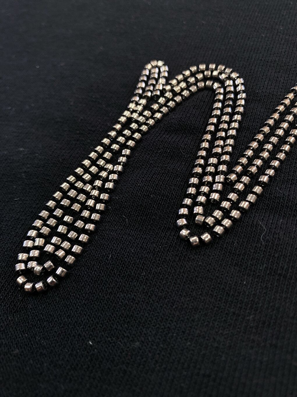 Siyah Kadın Pamuklu Kalın Kışlık Boncuk İşlemeli Yüksek Kalite Ribana Kol Sweatshirt-1