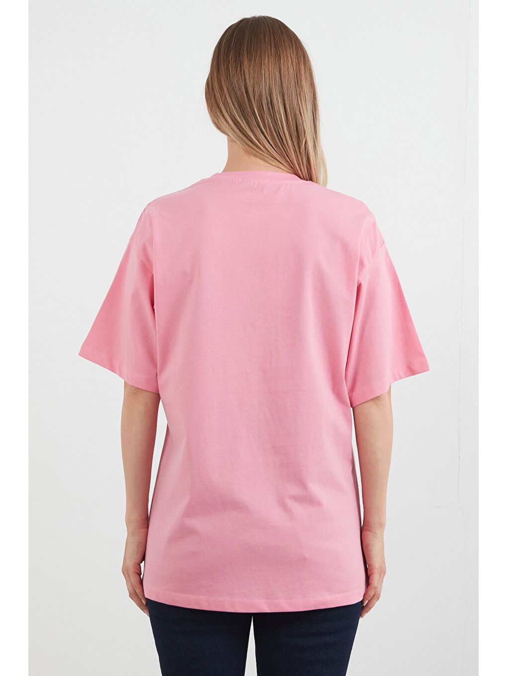 Pembe Kurdele Nakışlı Oversize Tişört-3