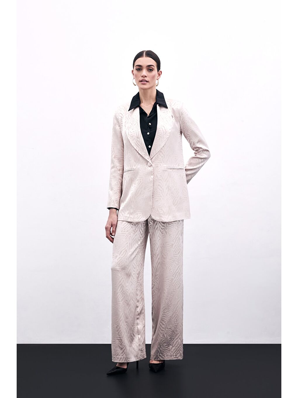 Pembe Zebra Desenli Pantolon - Pudra-1