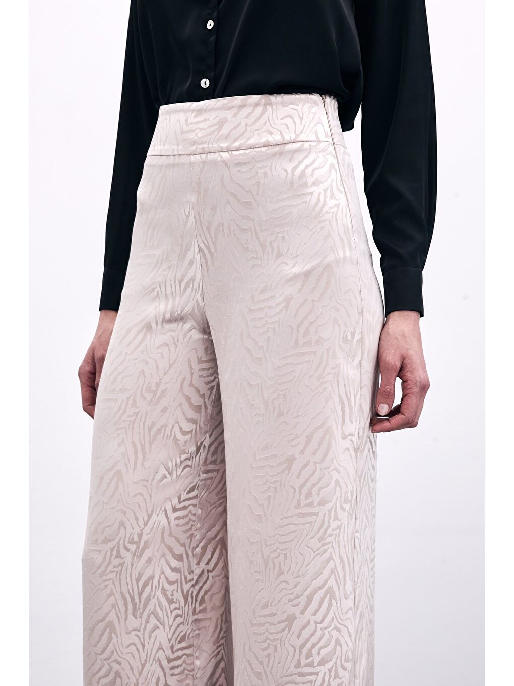 Pembe Zebra Desenli Pantolon - Pudra-3