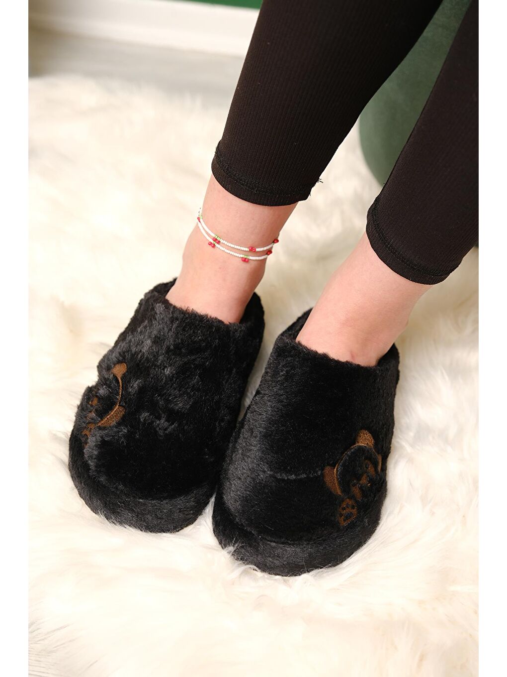 Siyah Panda Nakışlı Kadın Ev Terliği Pelüş Terlik Çeyiz ve Bohça Terliği Ses Yapmaz Kalın Taban-1