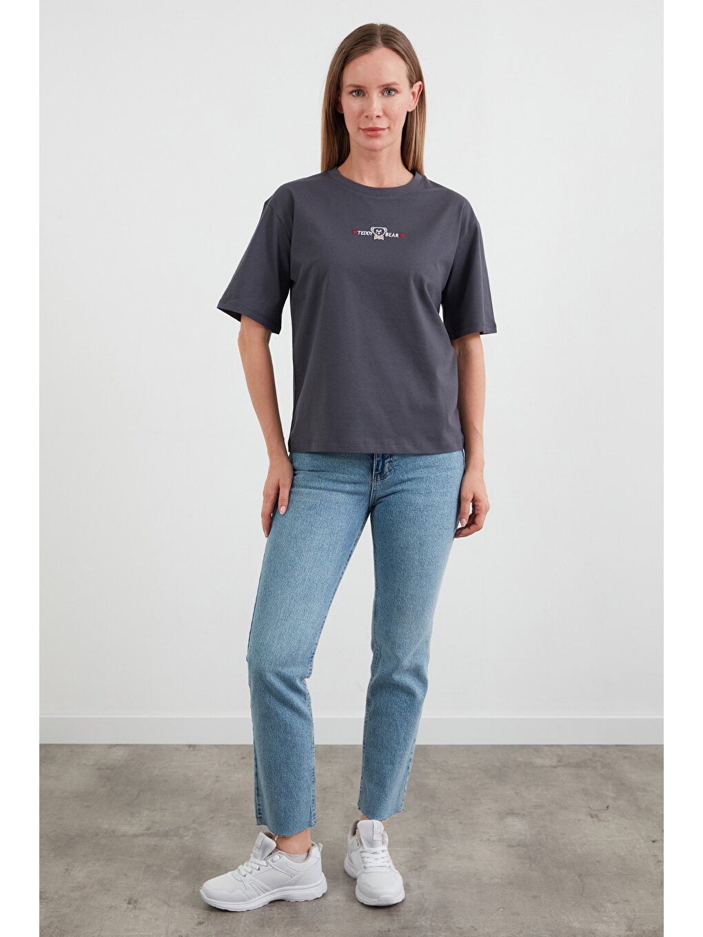 Antrasit Teddy Bear Yazı Nakışlı Bisiklet Yaka Tişört-1