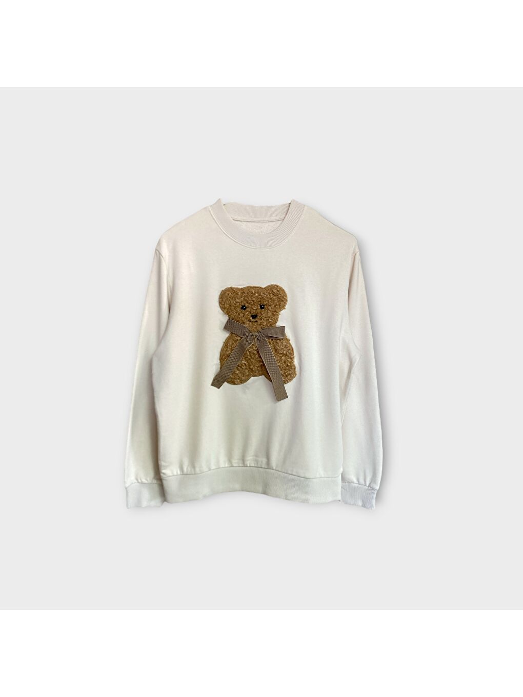 Ekru Kadın Pamuklu Kalın Kışlık Fiyonklu Kabartma Ayıcık Desenli Yüksek Kalite Ribana Kol Sweatshirt-5