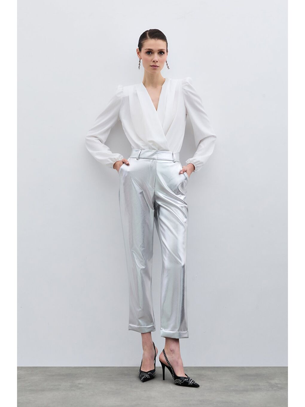 Gri Yüksek Bel Parlak Pantolon - Gümüş-1
