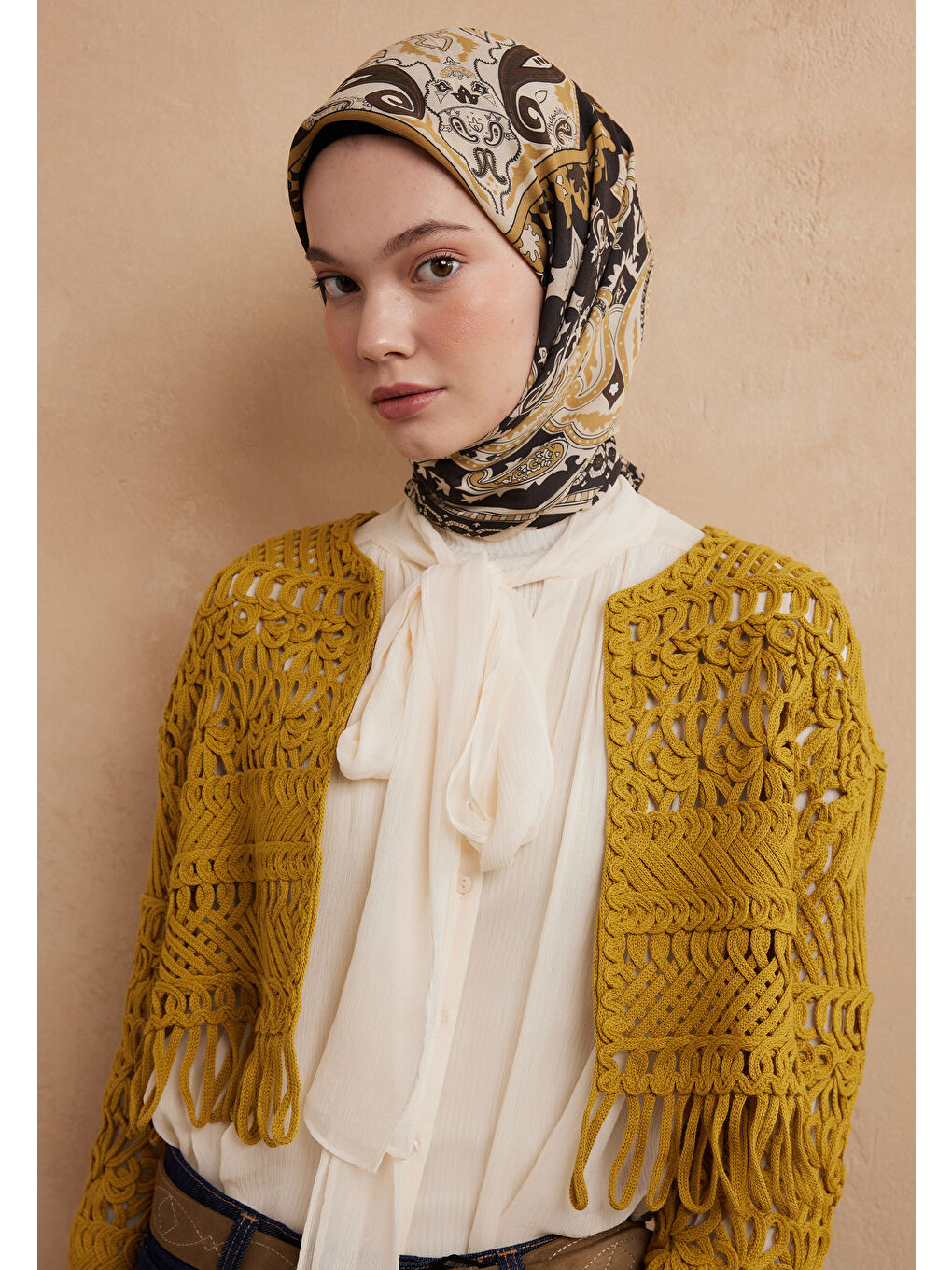 Sarı Lena Desen Pamuk İpek Eşarp Tereyağı-1