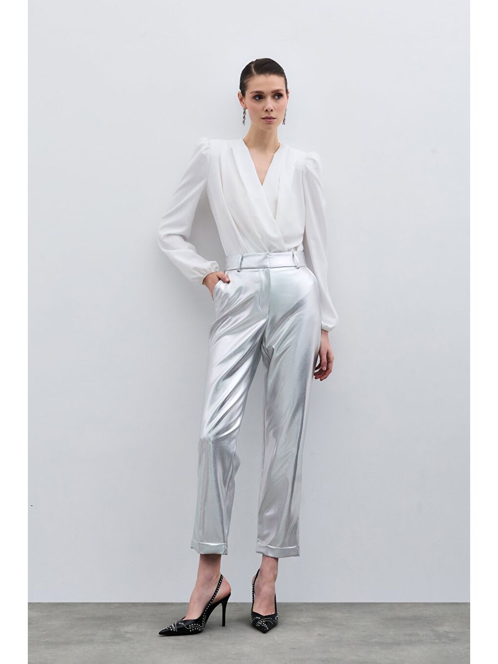 Gri Yüksek Bel Parlak Pantolon - Gümüş-3