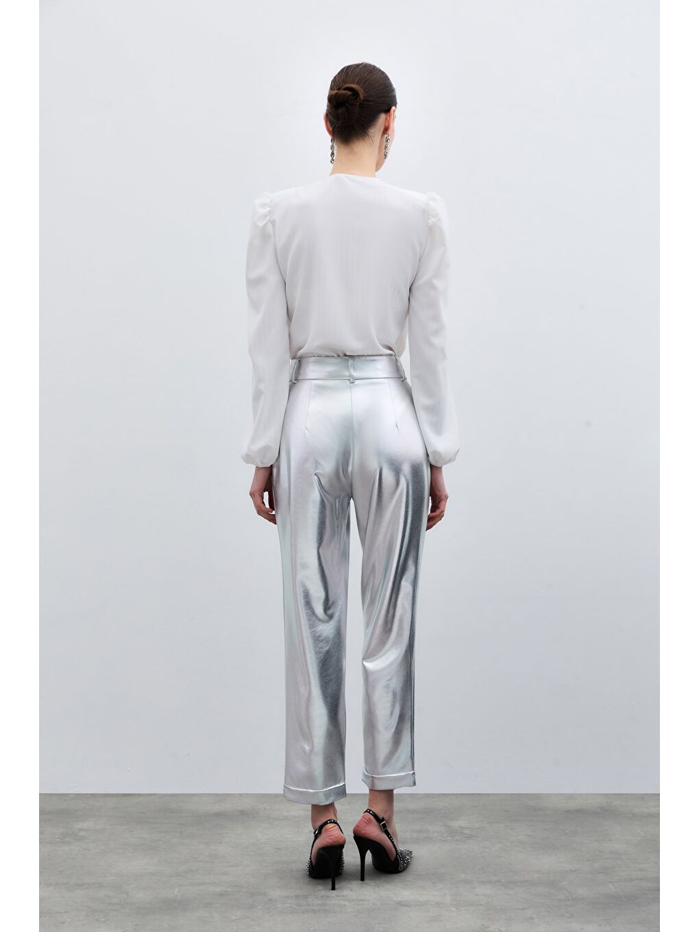 Gri Yüksek Bel Parlak Pantolon - Gümüş-6