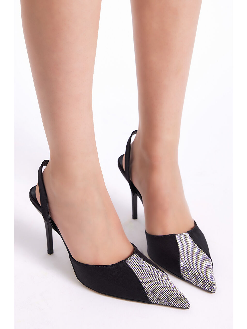 Kadın Siyah Gecce Serisi Önü Taş İşlemeli Sivri Burunlu Topluklu Ayakkabı-2