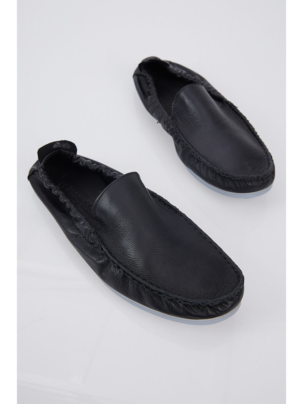 Erkek Siyah Arkası Lastikli Rahat Kalıp Hakiki Deri Loafer-1
