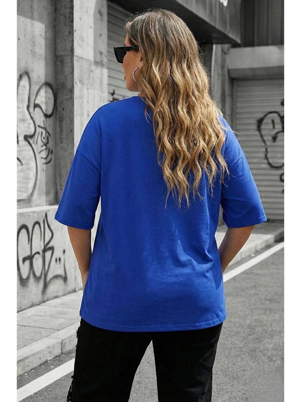 Mavi Mily Kadın Büyük Beden Battal Basic Bisiklet Yaka Pamuklu T-Shirt Rahat Kesim Unisex Sevgili Kombini-2