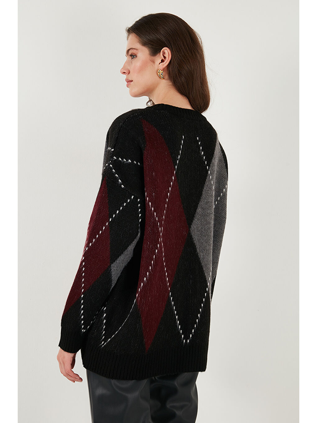 Siyah Oversize Fit Bisiklet Yaka Baklava Desenli Kazak 4615578-6