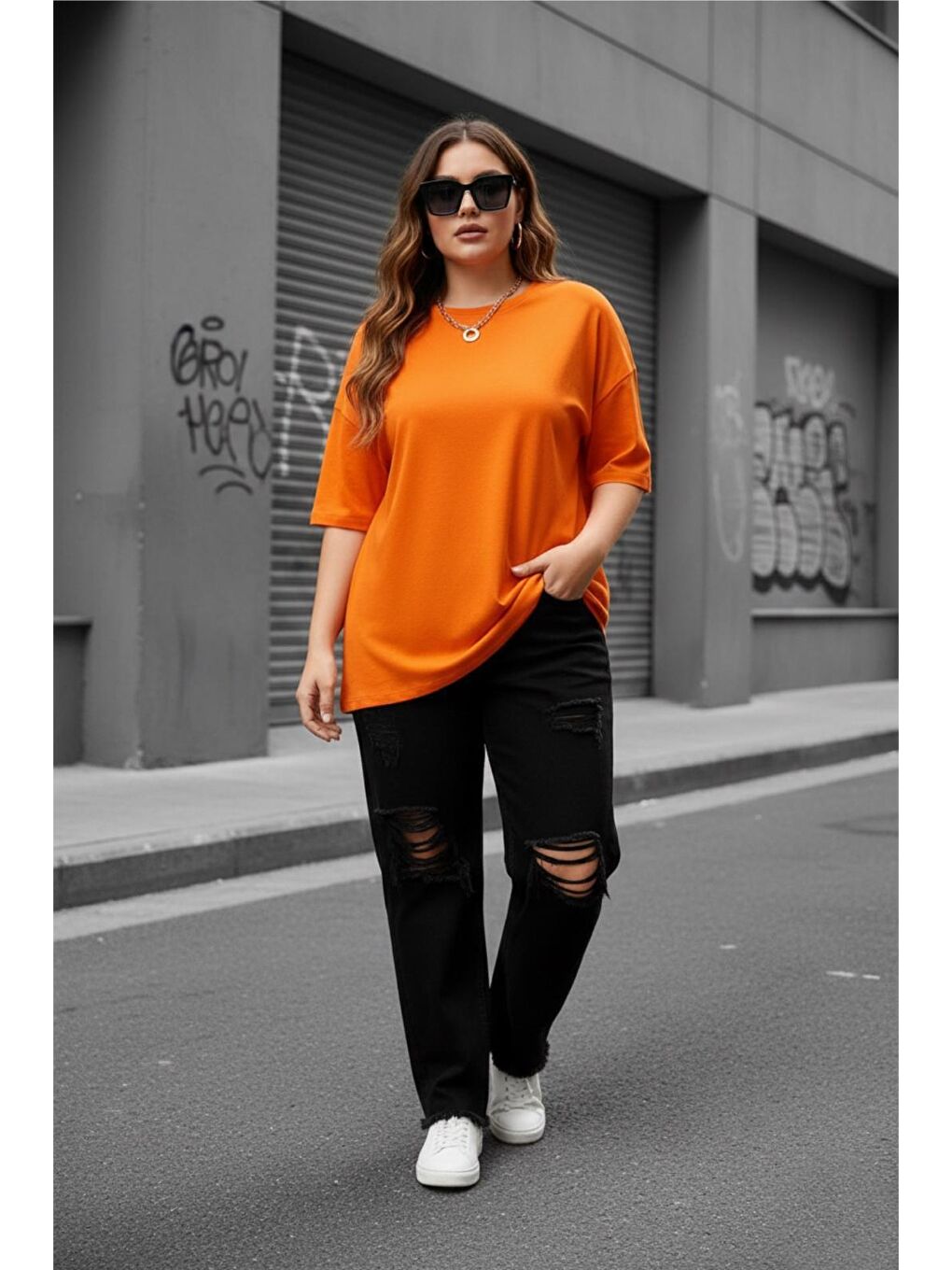 Turuncu Mily Kadın Büyük Beden Battal Basic Bisiklet Yaka Pamuklu T-Shirt Rahat Kesim Unisex Sevgili Kombini-1