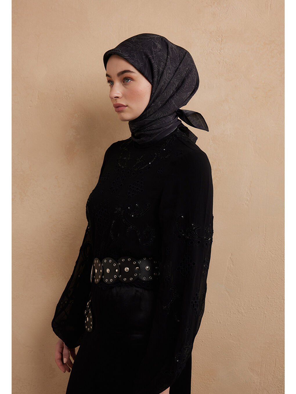 Reına Desen Pamuk İpek Eşarp Siyah-3