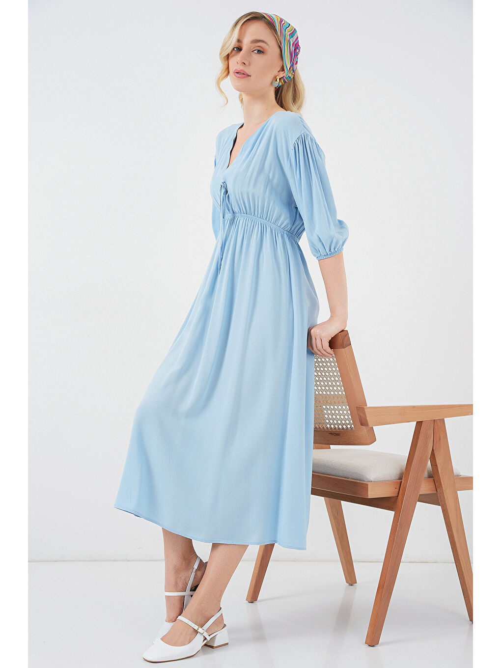 2570 Kadın Beli Büzgülü V Yaka Elbise - Mavi-1