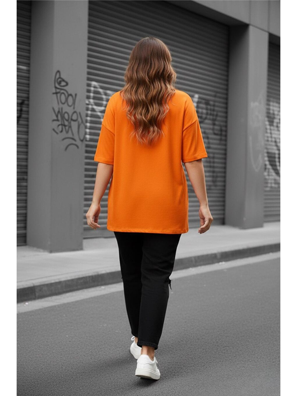 Turuncu Mily Kadın Büyük Beden Battal Basic Bisiklet Yaka Pamuklu T-Shirt Rahat Kesim Unisex Sevgili Kombini-2