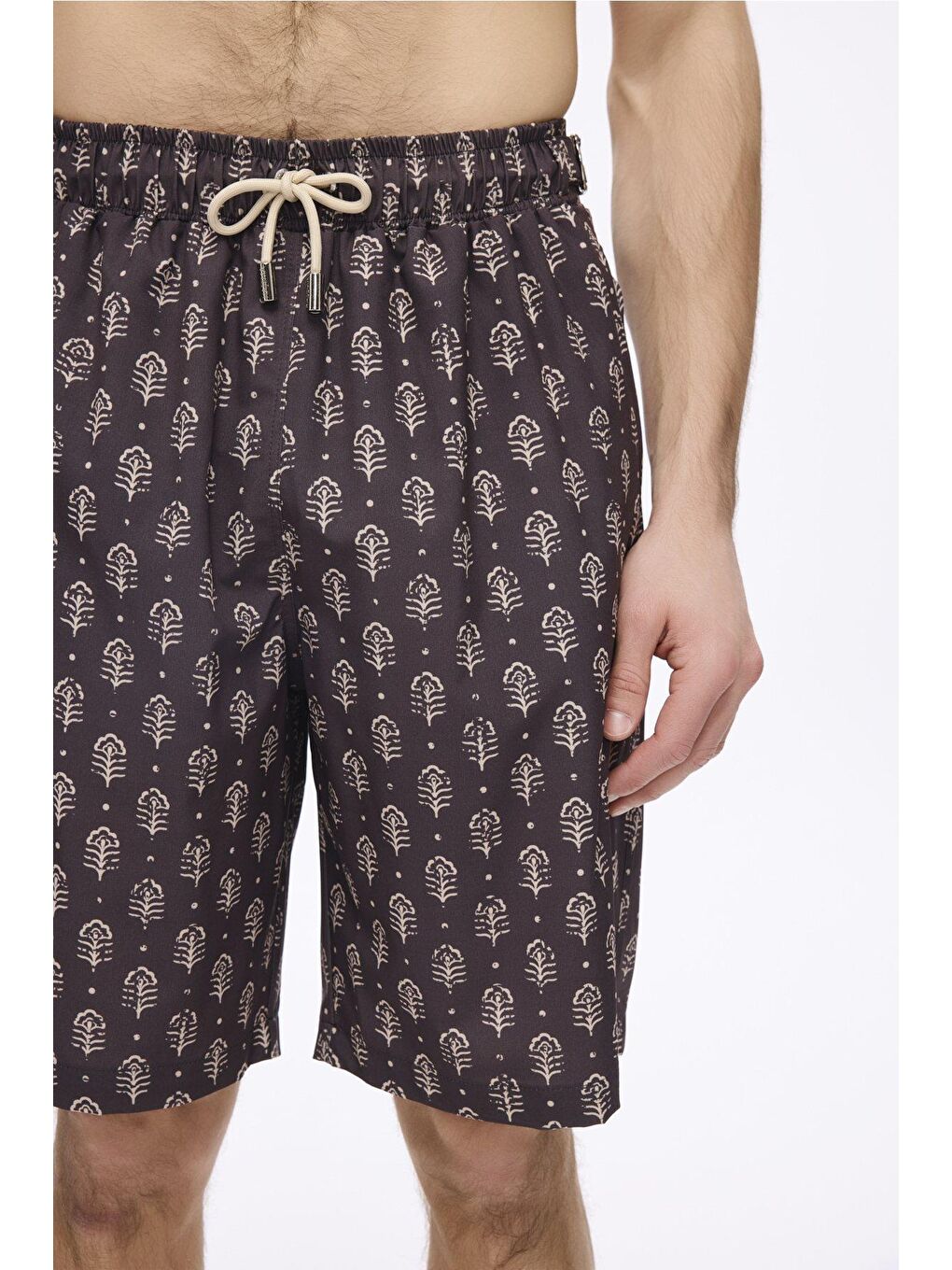 Kemer Toka Detaylı Bej Erkek Kısa Havuz Ve Deniz Şortu 5062