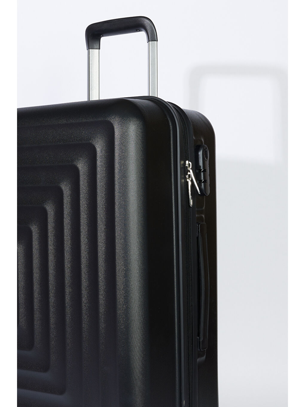 Erkek Siyah Orta Boy Valiz-1