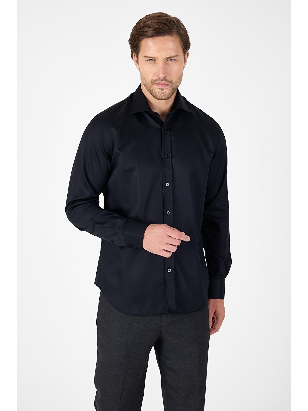 Siyah Uzun Kol İtalyan Yaka Cepsiz Non Iron Slim Fit %100 Pamuk Gömlek 1004250269