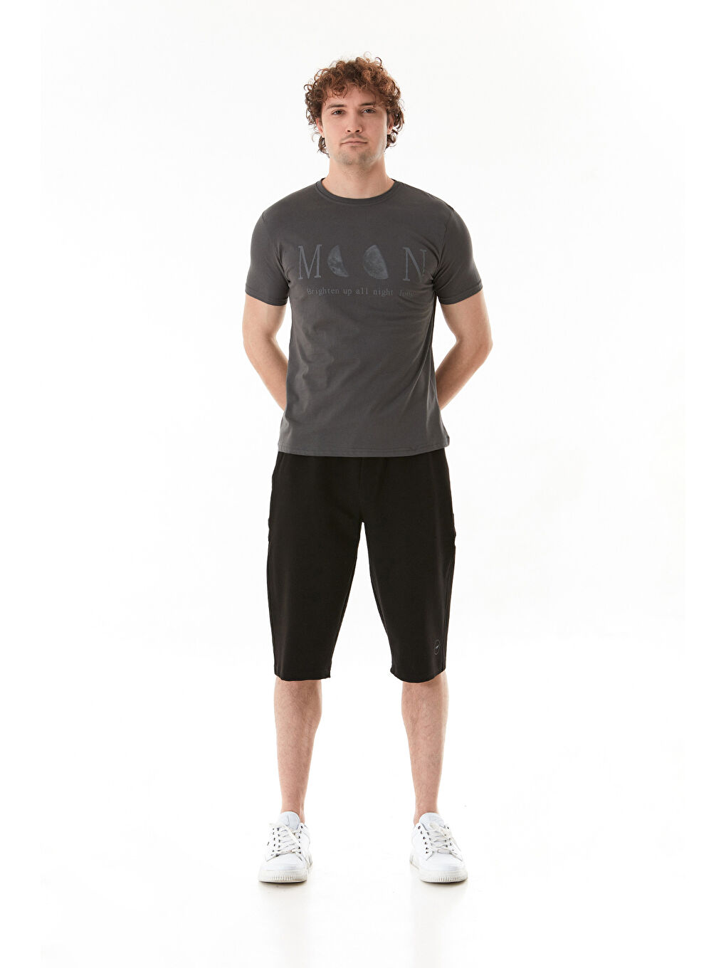 Antrasit Moon Yazı Ve Ay Baskılı Bisiklet Yaka Tişört-1