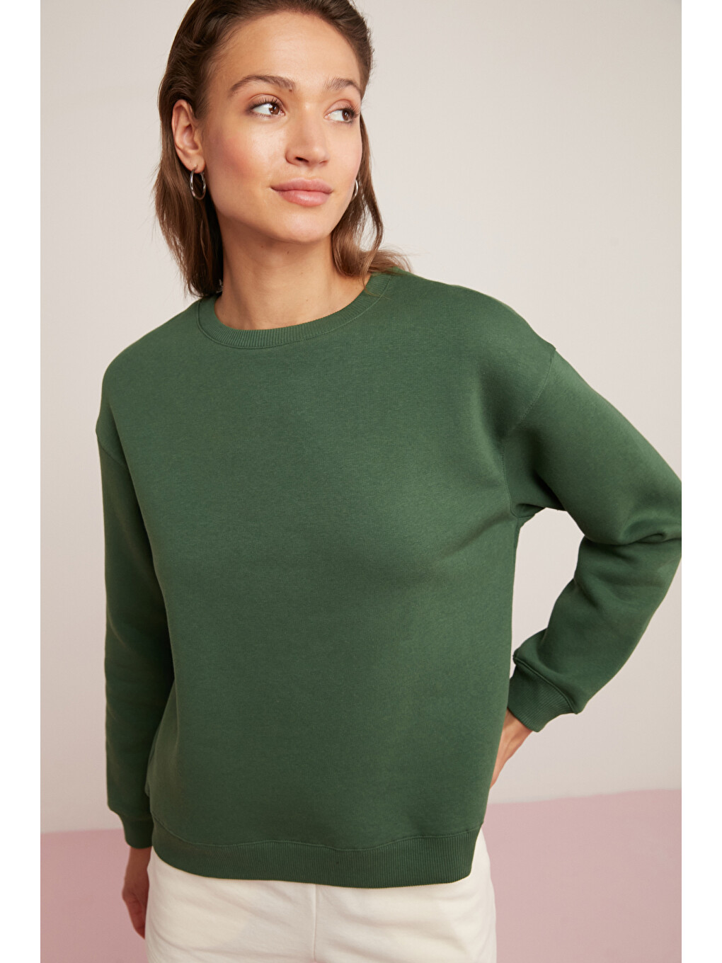 Alfreda Kadın Pamuklu Içi Polarlı Yumuşacık Yuvarlak Yaka Comfort Fit Basıc Yeşil Sweatshirt-4