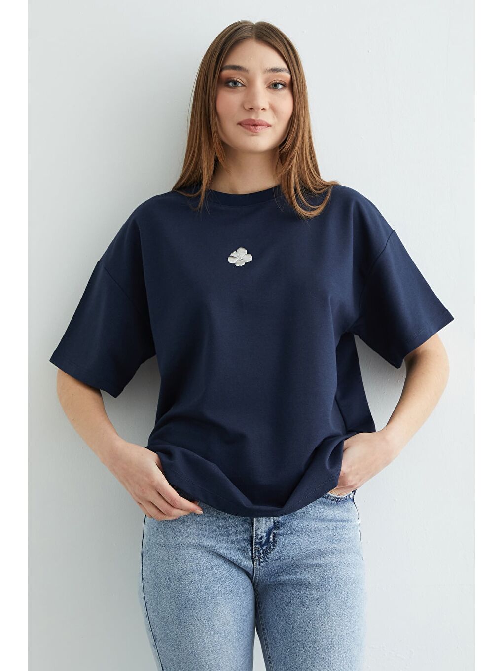 Lacivert Lotus Çiçeği Kabartmalı Oversize Tişört