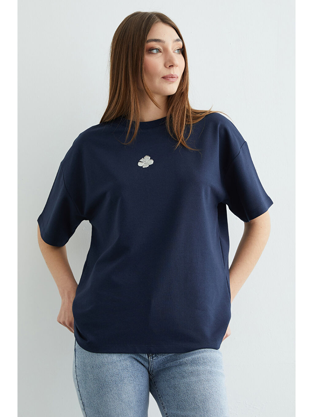 Lacivert Lotus Çiçeği Kabartmalı Oversize Tişört-4