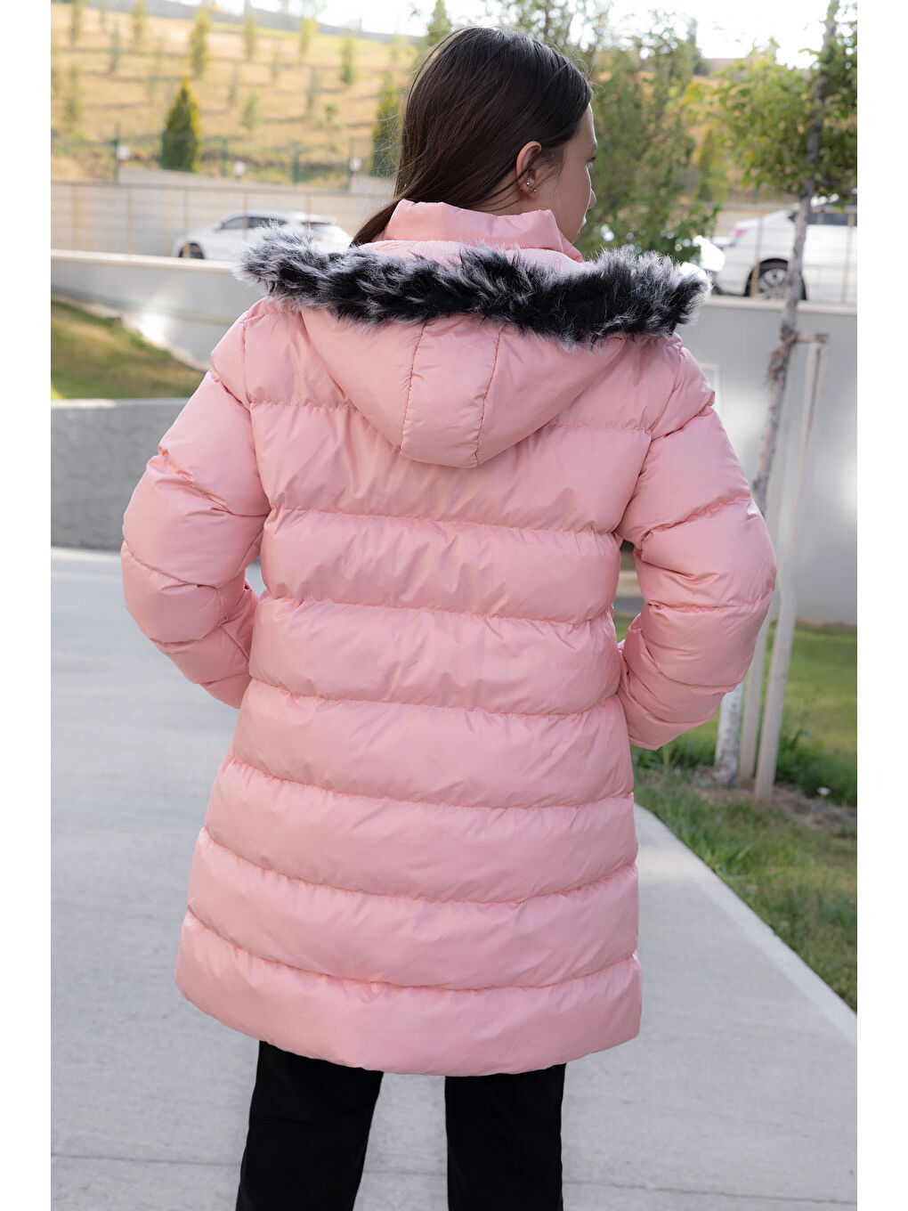 Pembe Somon İçi Kürklü Çıtçıtlı Kapüşonlu Kız Çocuk Şişme Mont 21320-4