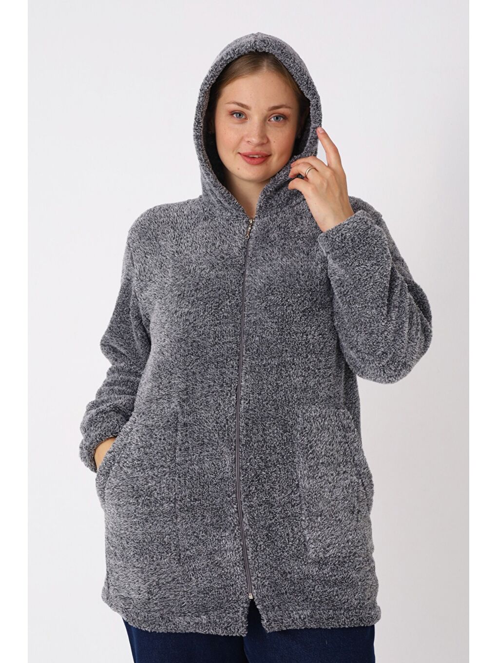 Gri Kadın Büyük Beden Kapüşonlu Fermuarlı Cepli Soft Pelüş Sweatshirt