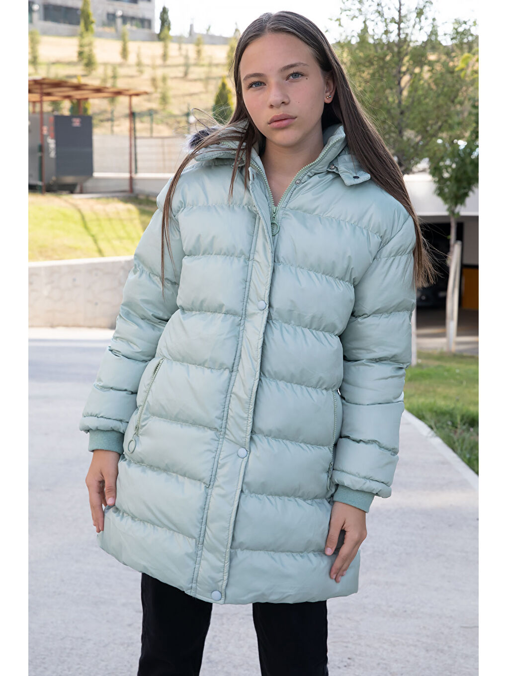 Yeşil İçi Kürklü Çıtçıtlı Kapüşonlu Kız Çocuk Şişme Mont 21324-3