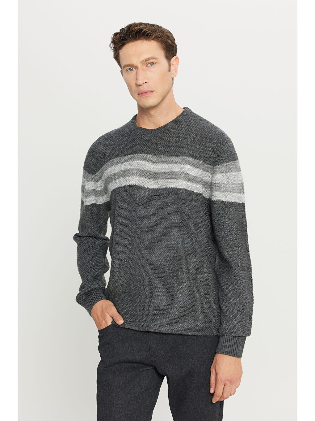 Erkek Antrasit-Melanj Standart Fit Normal Kesim Bisiklet Yaka Jakarlı Triko Kazak-2