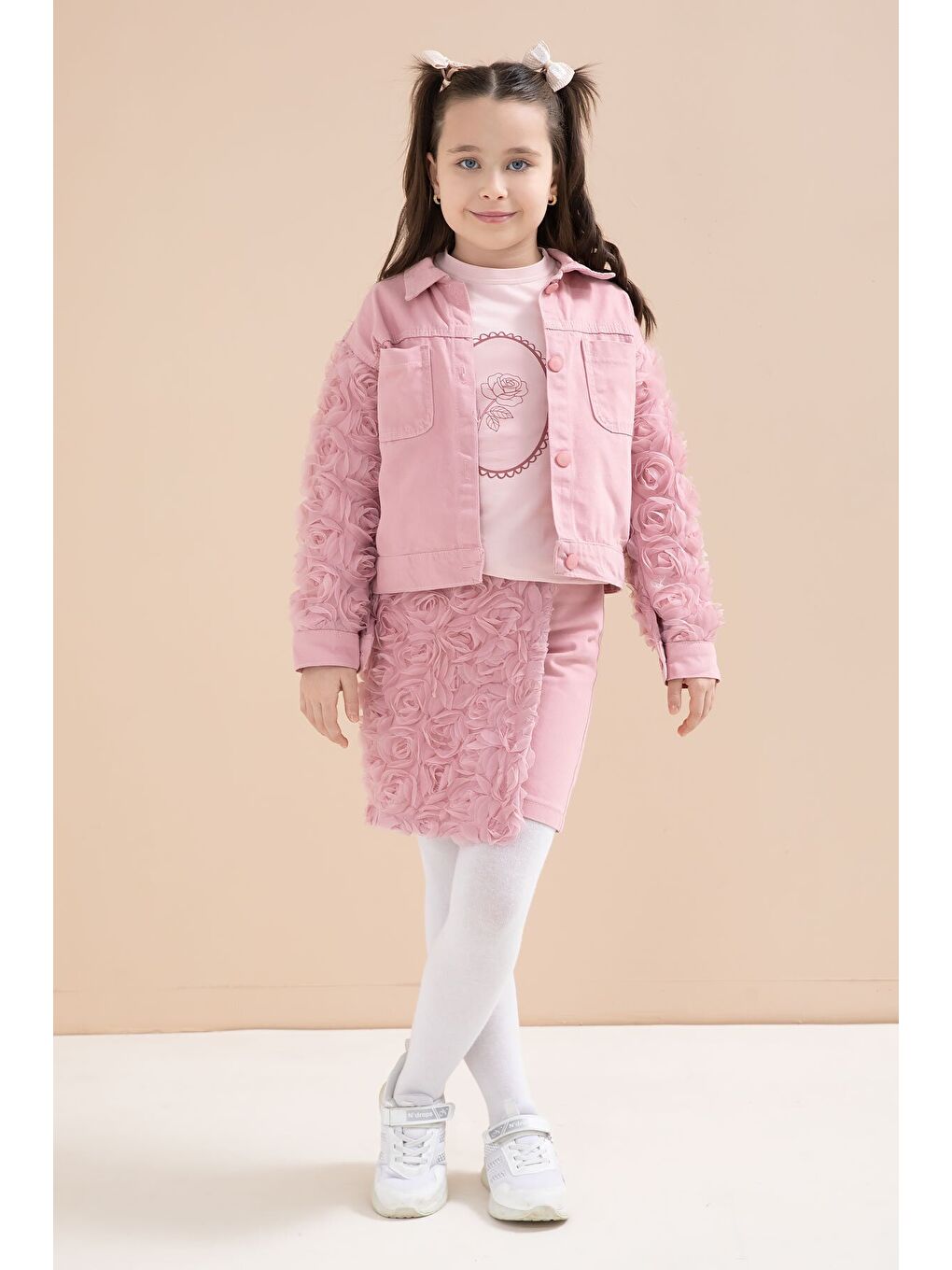 Pembe Gül Kurusu Gül Detaylı Şort Etekli ve Ceketli Kız Çocuk 3lü Badili Takım 23612-4
