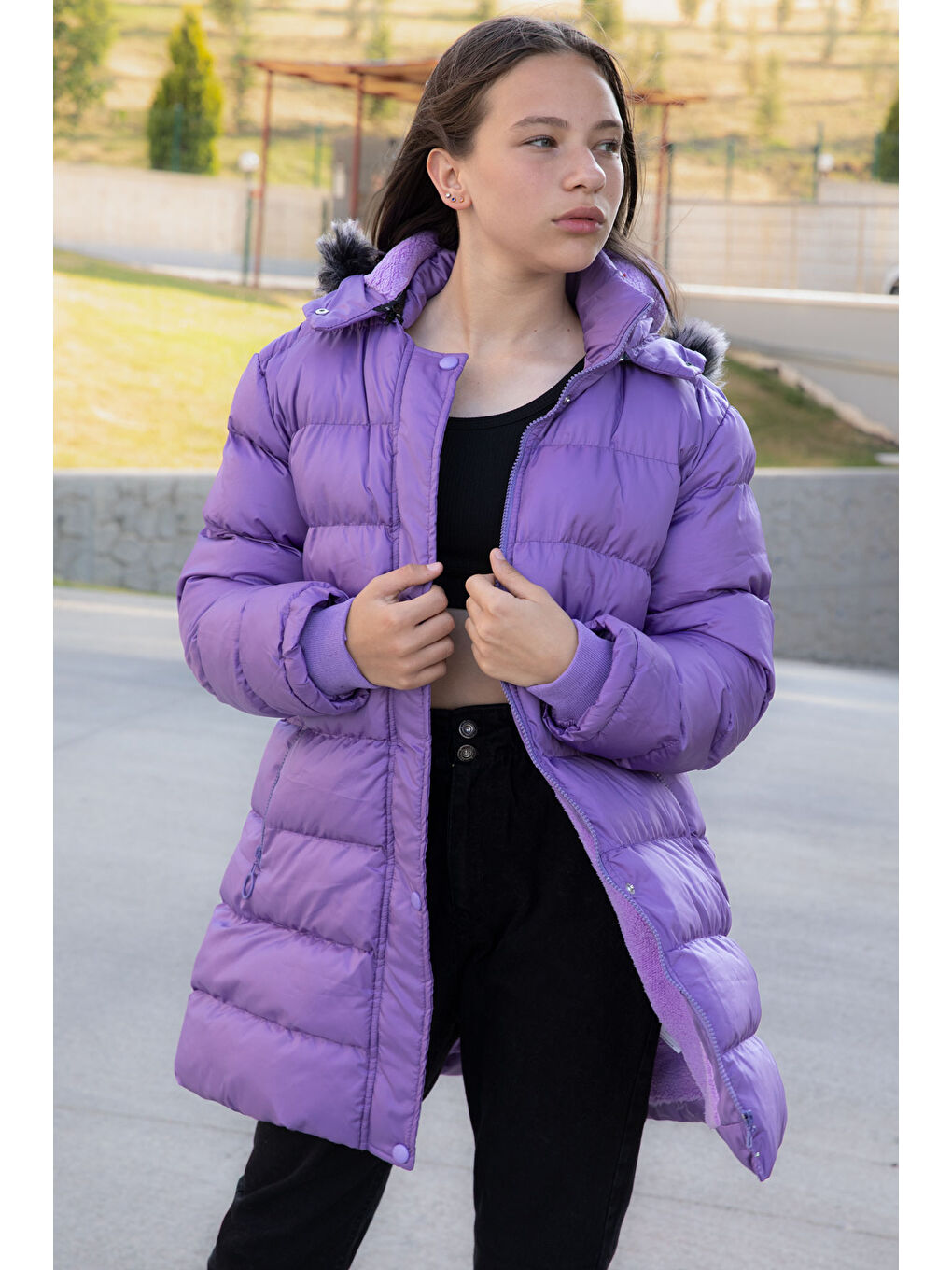 Lila İçi Kürklü Çıtçıtlı Kapüşonlu Kız Çocuk Şişme Mont 21322-3