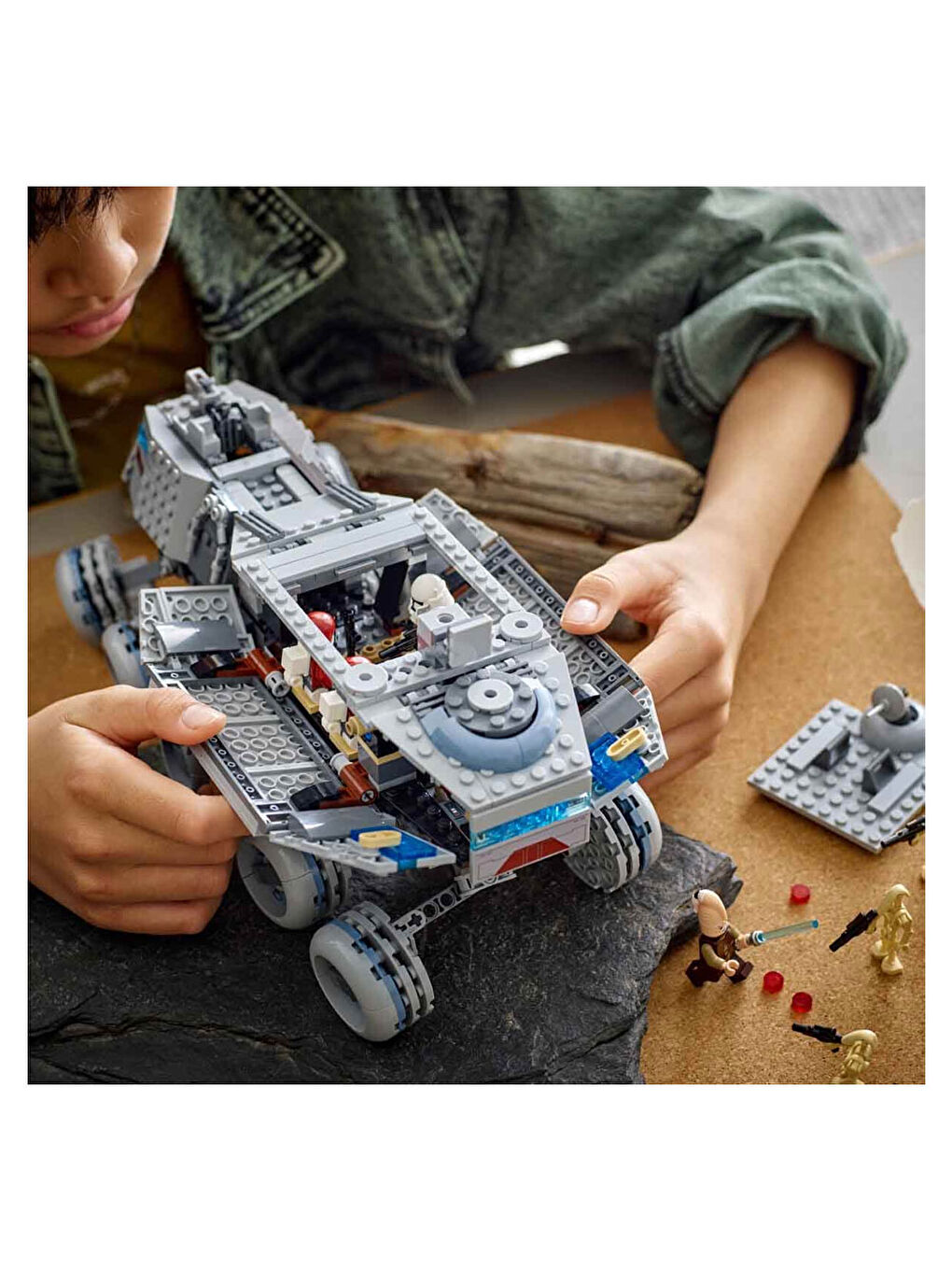 Star Wars: Klon Savaşları Cumhuriyet Juggernaut 75413-7