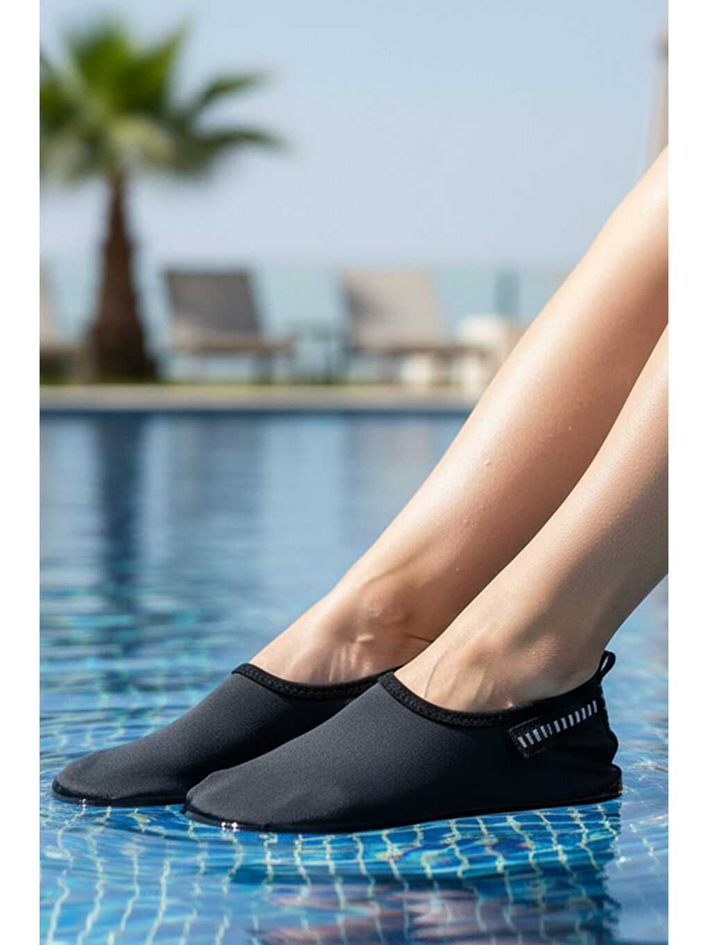 Kaydırmaz Tabanlı Yetişkin Deniz ve Havuz Patiği 01 Siyah
