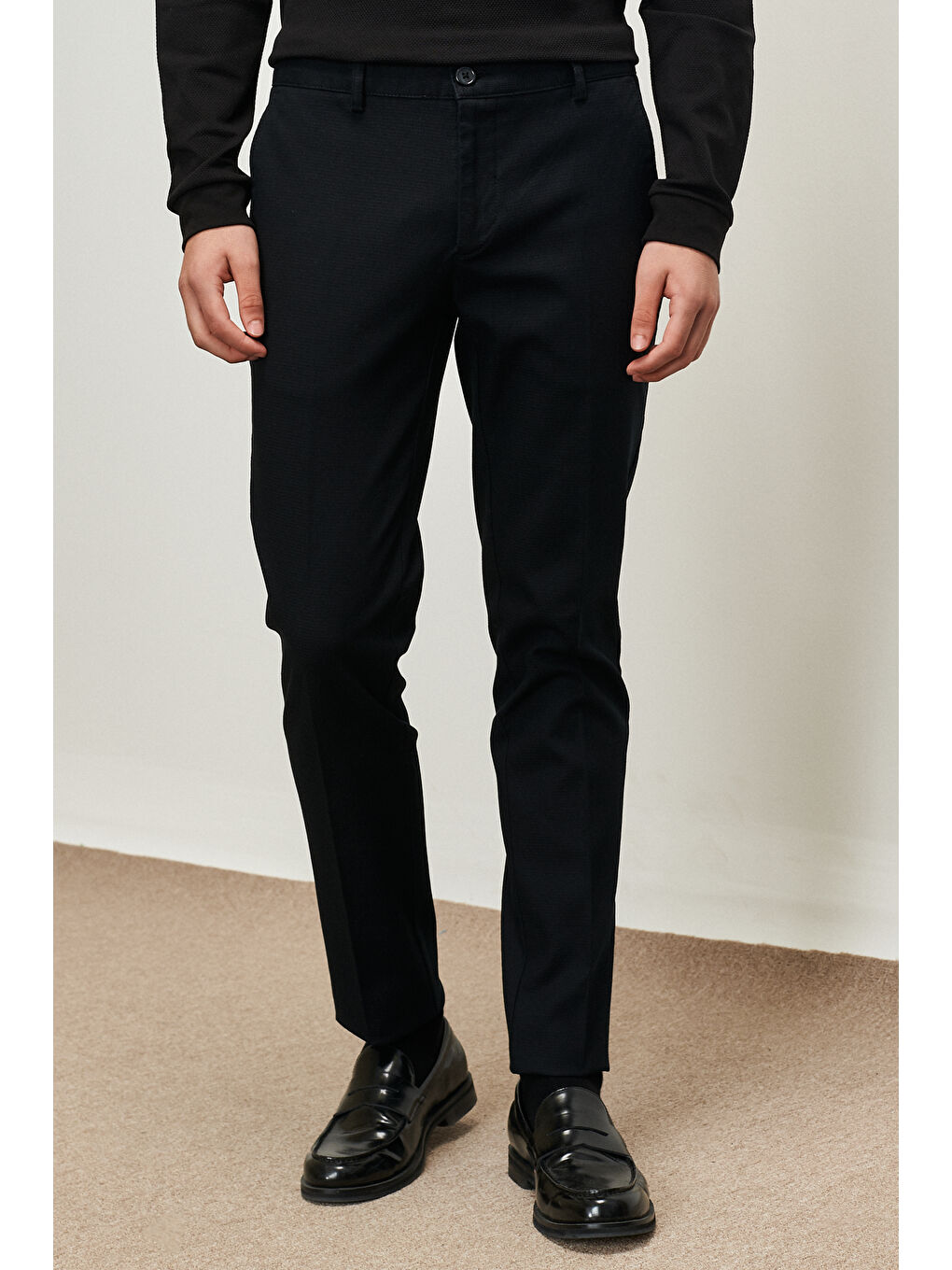 Erkek Siyah Slim Fit Dar Kesim Armürlü Esnek Casual Pantolon