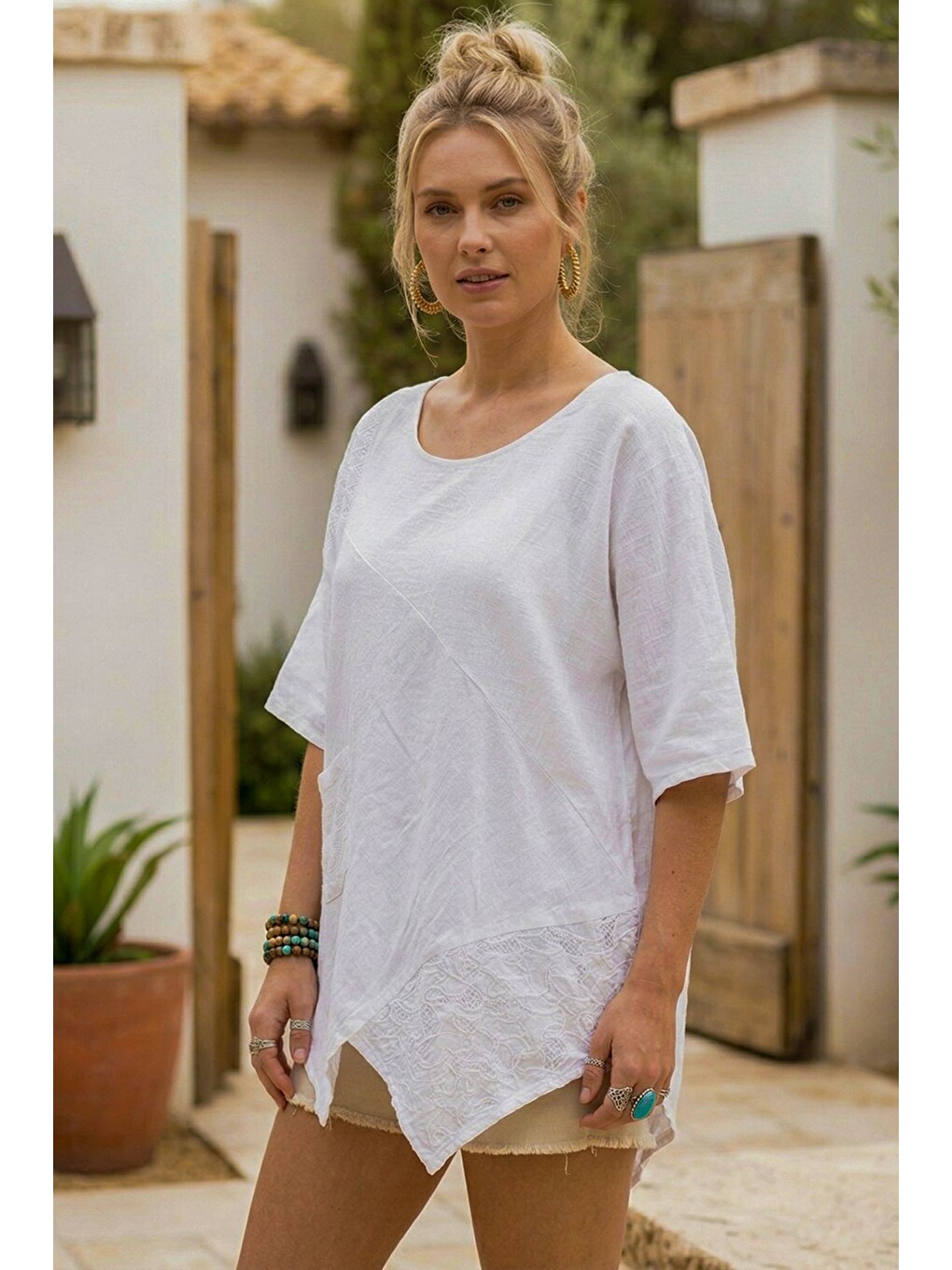 Beyaz Havuz Yaka Kısa Kol Cepli Brodeli Asimetrik Casual Keten Görünümlü Oversize Dokuma Bluz 75 67-3