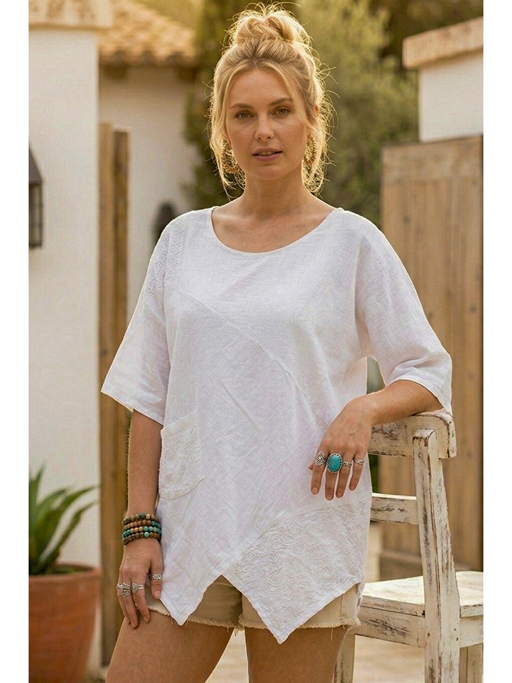 Beyaz Havuz Yaka Kısa Kol Cepli Brodeli Asimetrik Casual Keten Görünümlü Oversize Dokuma Bluz 75 67-4