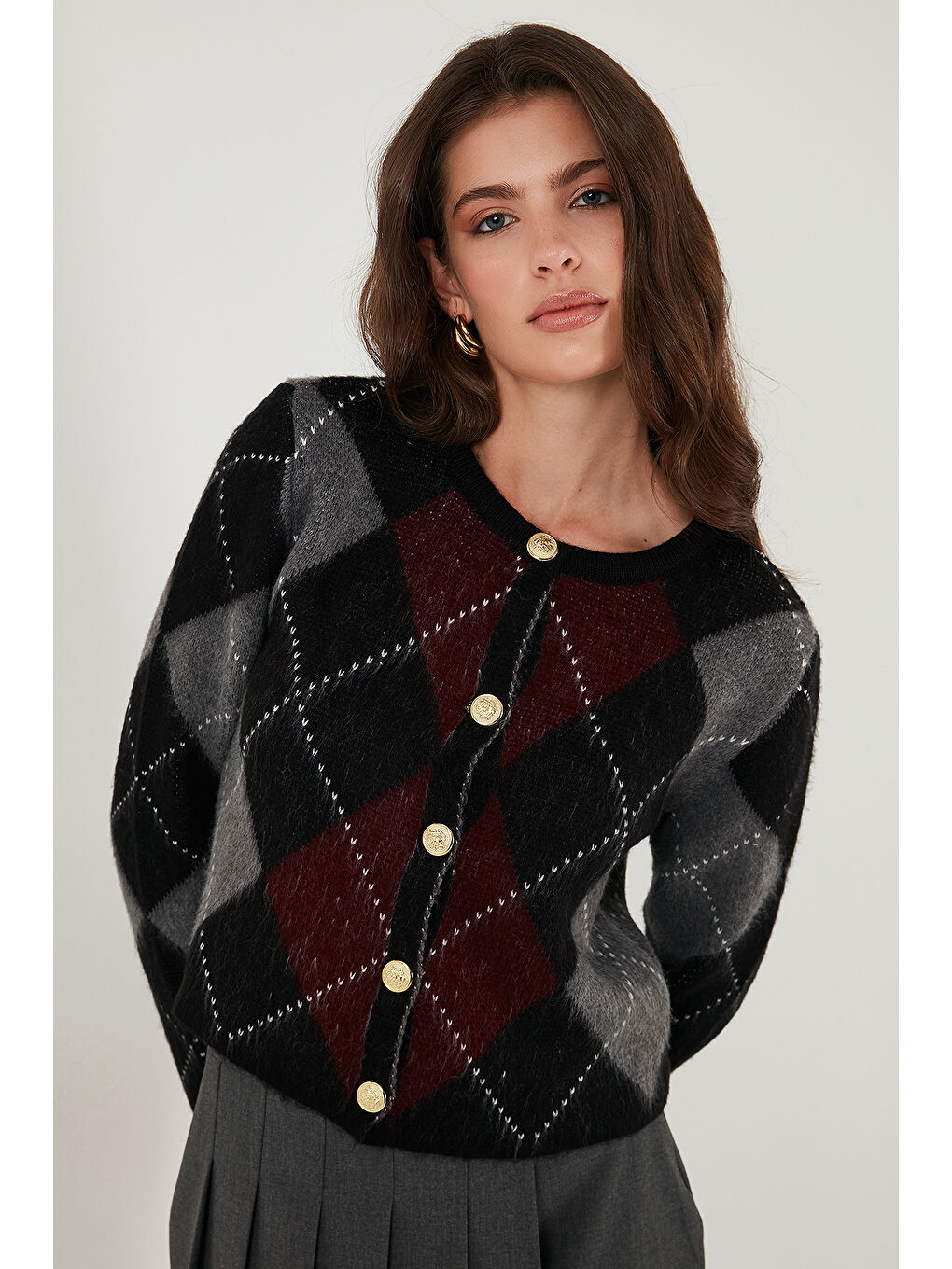 Siyah Regular Fit Bisiklet Yaka Baklava Desenli Düğmeli Crop Hırka 4615570-4