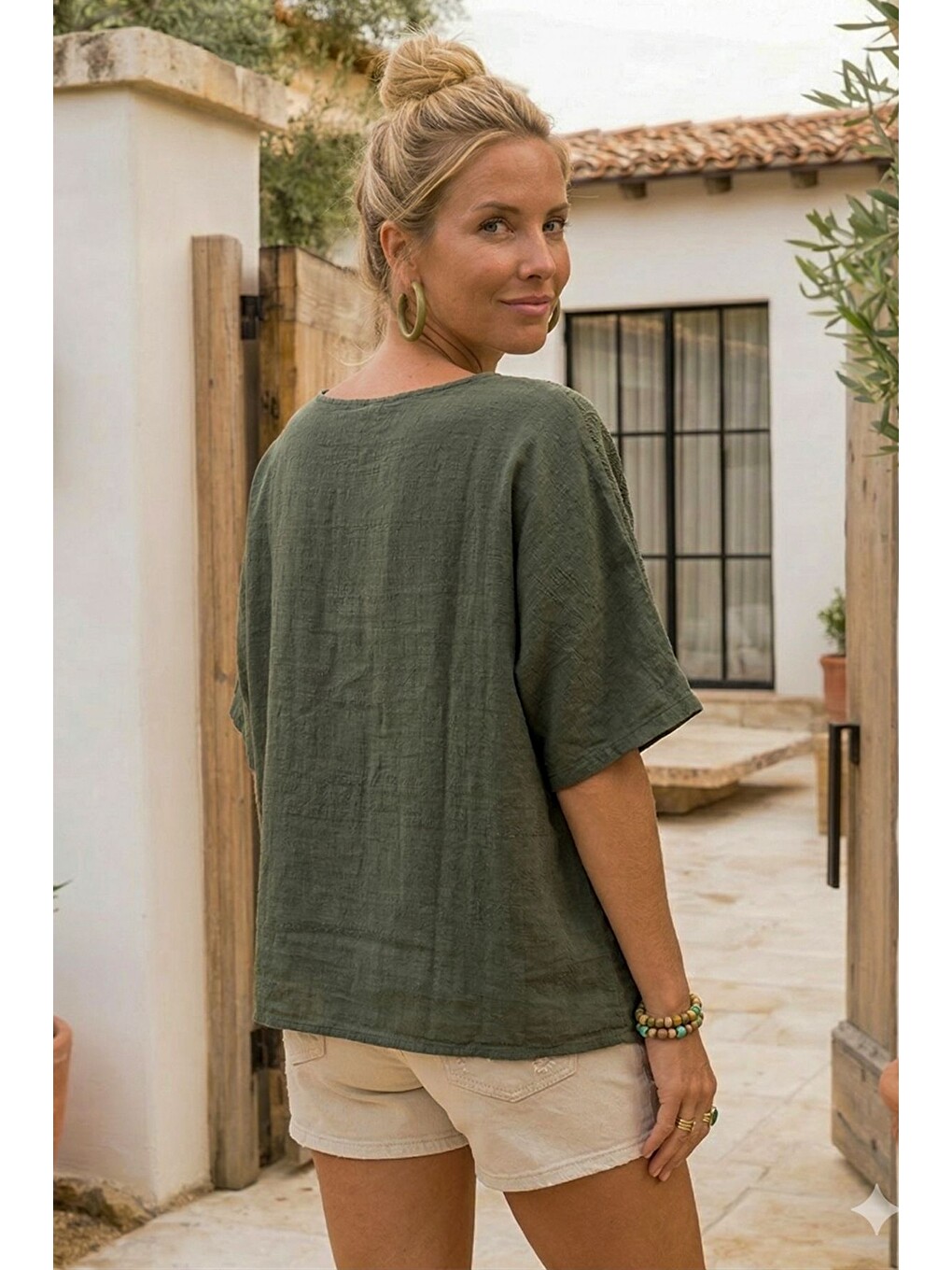 Koyu Haki Havuz Yaka Kısa Kol Cepli Brodeli Asimetrik Keten Görünümlü Oversize Dokuma Bluz 75 67-5