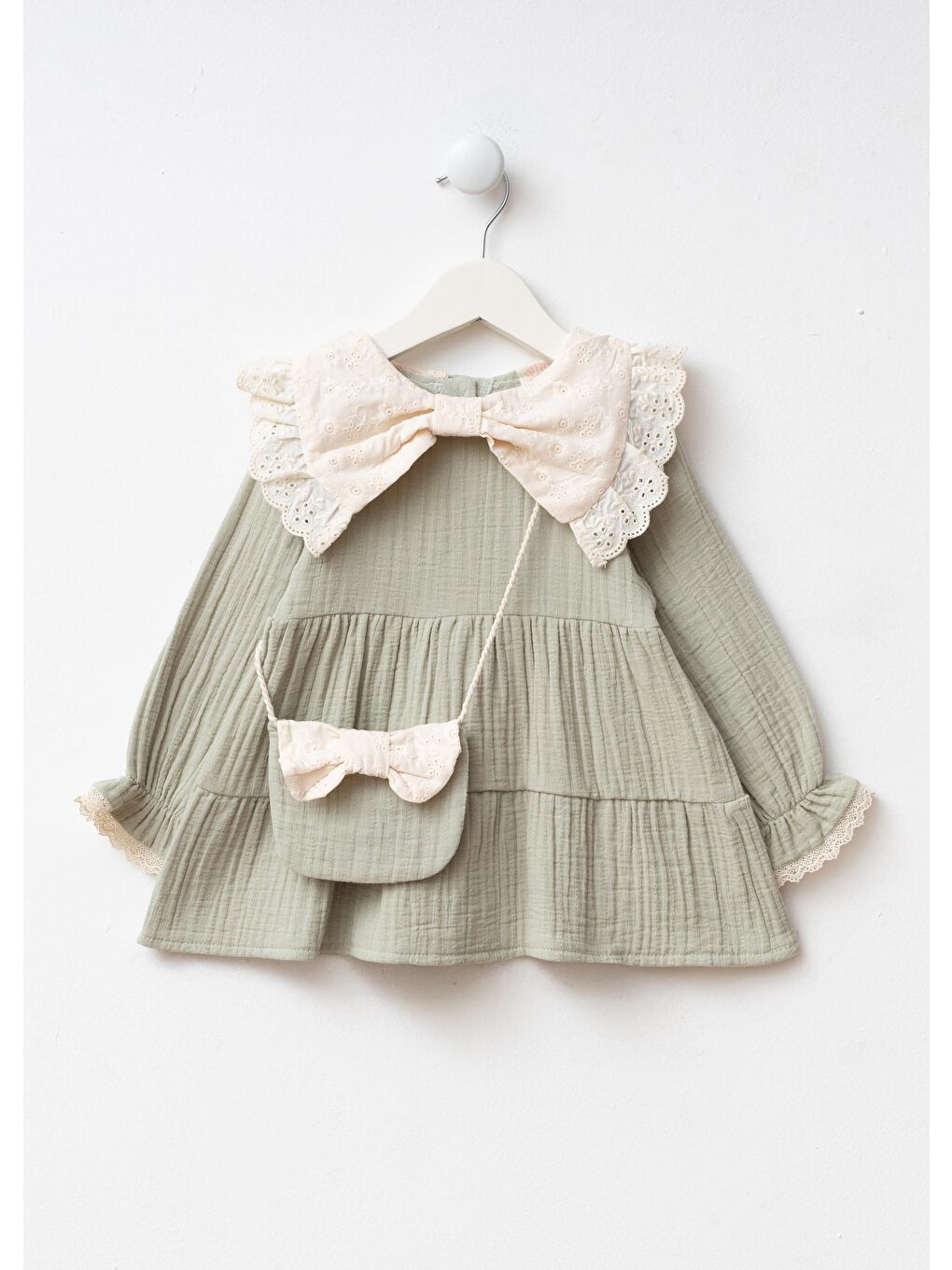 Kız Çocuk Pamuklu Çağla Yeşili Fiyonklu Dantelli Yakalı Elbise Takım - Çantalı