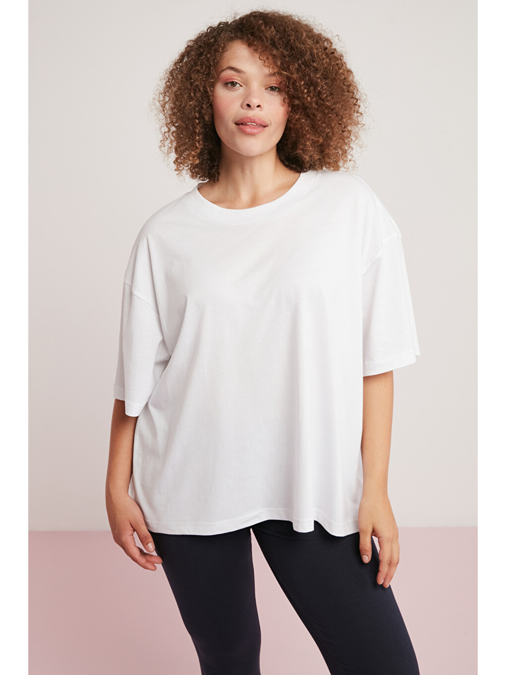 Allıson Kadın 100% Pamuk Oversize Fit Yuvarlak Yaka Yarım Kollu Basıc Beyaz Büyük Beden T-shirt-2