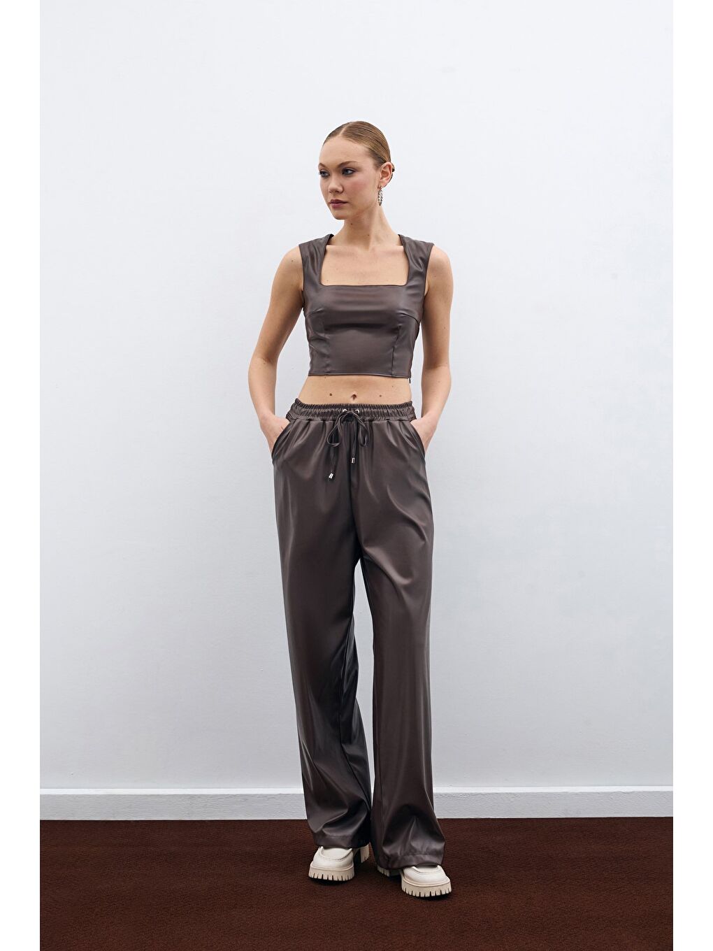 Kahverengi Salaş Deri Pantolon - Koyu Kahve-3