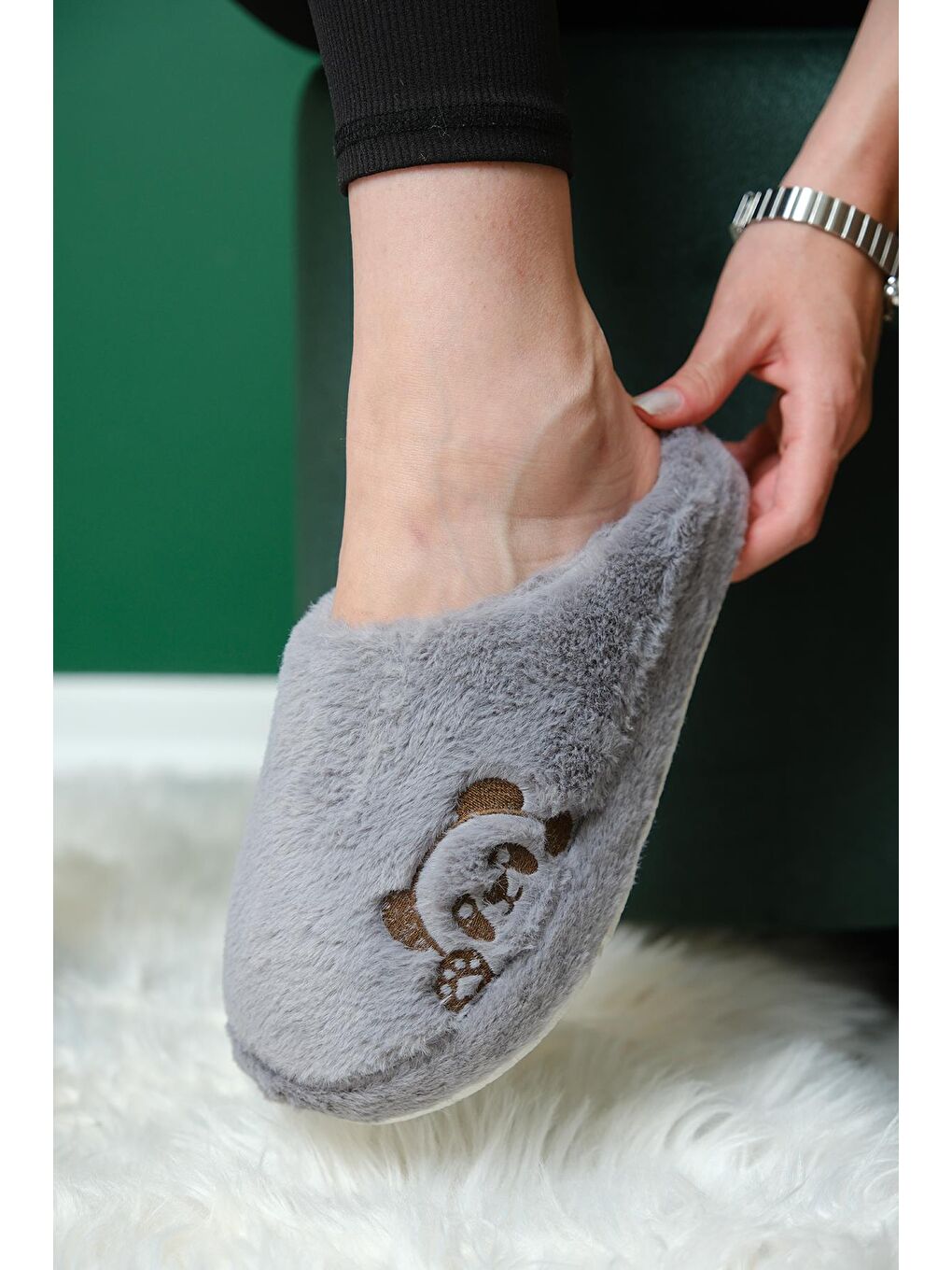 Gri Panda Nakışlı Kadın Ev Terliği Pelüş Terlik Çeyiz ve Bohça Terliği Ses Yapmaz Kalın Taban-4