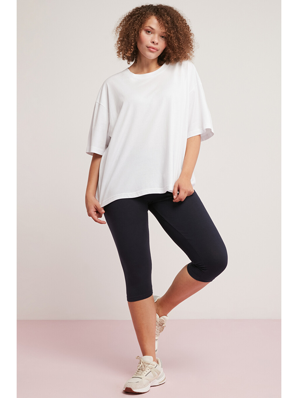 Allıson Kadın 100% Pamuk Oversize Fit Yuvarlak Yaka Yarım Kollu Basıc Beyaz Büyük Beden T-shirt-4