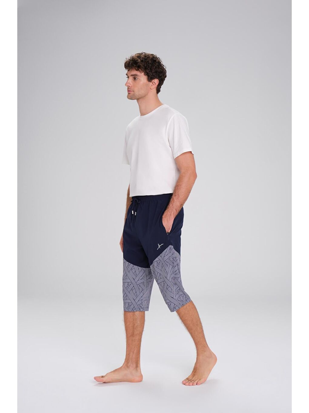 Desenli Lacivert Beyaz Uzun Erkek Havuz Ve Deniz Şortu 247-3