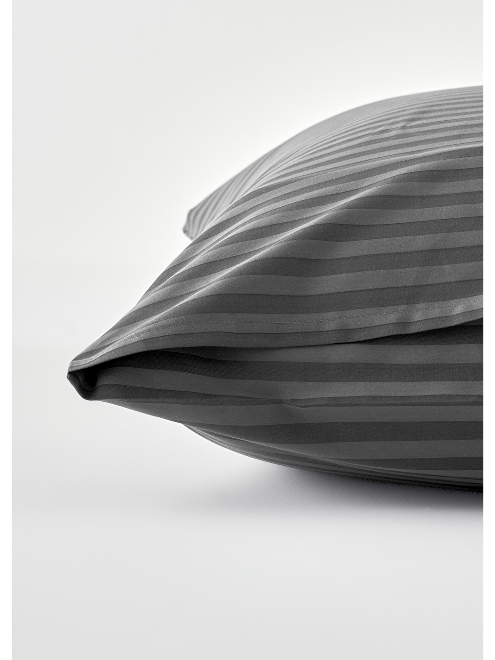 Premium Lyocell Çift Kişilik Nevresim Seti Antrasit (200x220 cm)-4